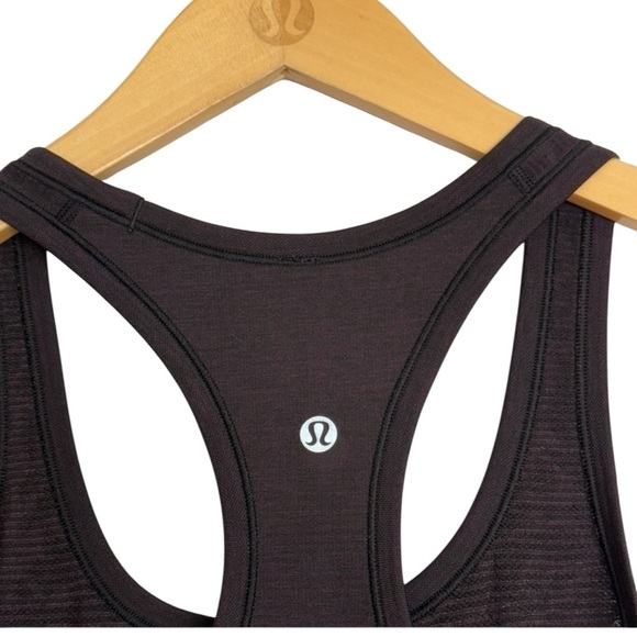 Lululemon Swiftly Tech Racerback Tank Top Black Cherry Paisley Size 6 - Picture 8 of 9